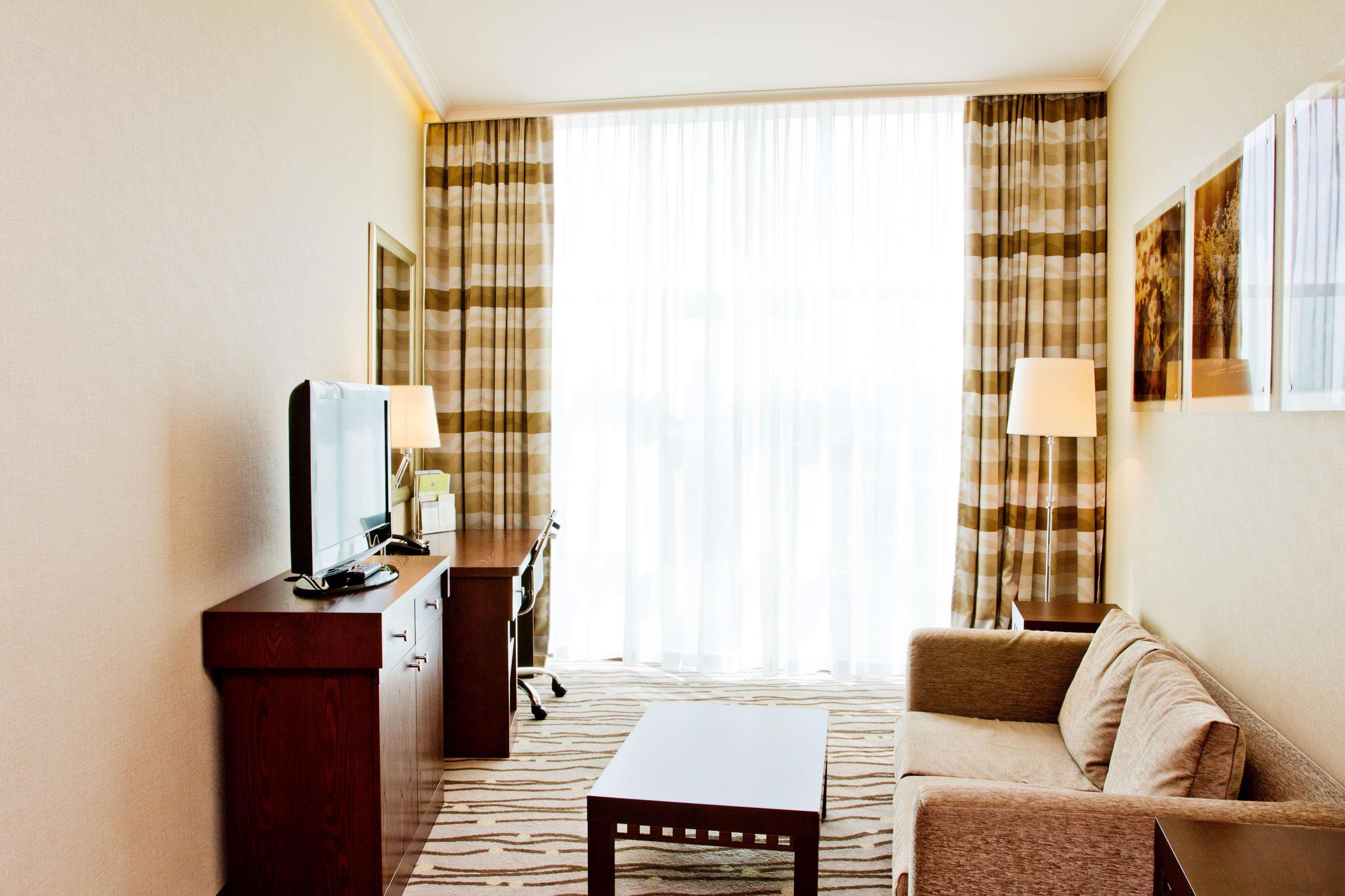 Doubletree By Hilton Bratislava Hotel Room photo